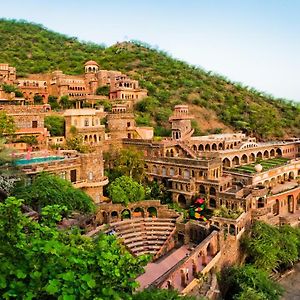 Neemrana Fort-Palace